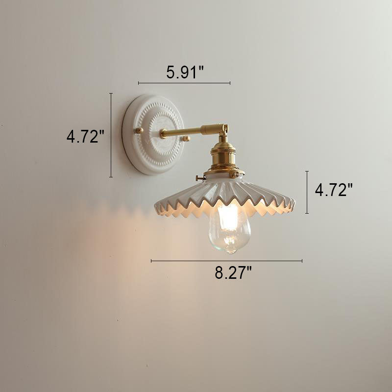 Lámpara de pared vintage de cerámica japonesa de latón con una luz
