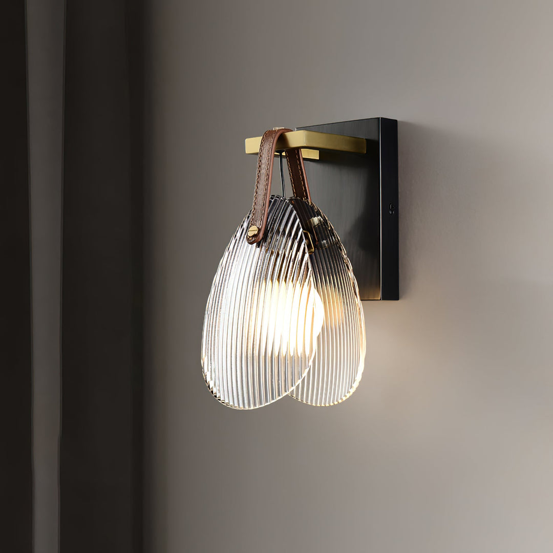 Lámpara de pared de cristal con forma de concha