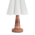 Charger l'image dans la visionneuse de galerie, Lampe de table plissée Shadon en marbre