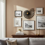 Cargar imagen en el visor de la Galería, Lámpara de pared moderna con silueta de concha de nautilus Spiralyn - Iluminación para sala de estar