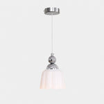 Bild in Gallery-Viewer laden, White scalloped ceramic pendant lamp with polished metal canopy