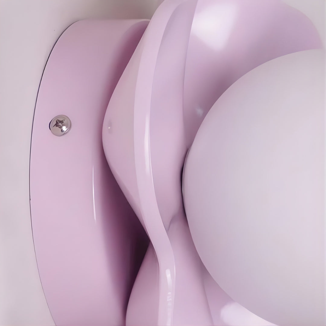 Lampe murale fleurissante Resinova - Résine moderne et verre pour salons et chambres