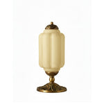 Bild in der Galerieansicht laden, Eloise Muschelschalen-Glasschirm Vintage-inspirierte Tischlampe für Schlafzimmer und Wohnzimmer Akzentbeleuchtung
