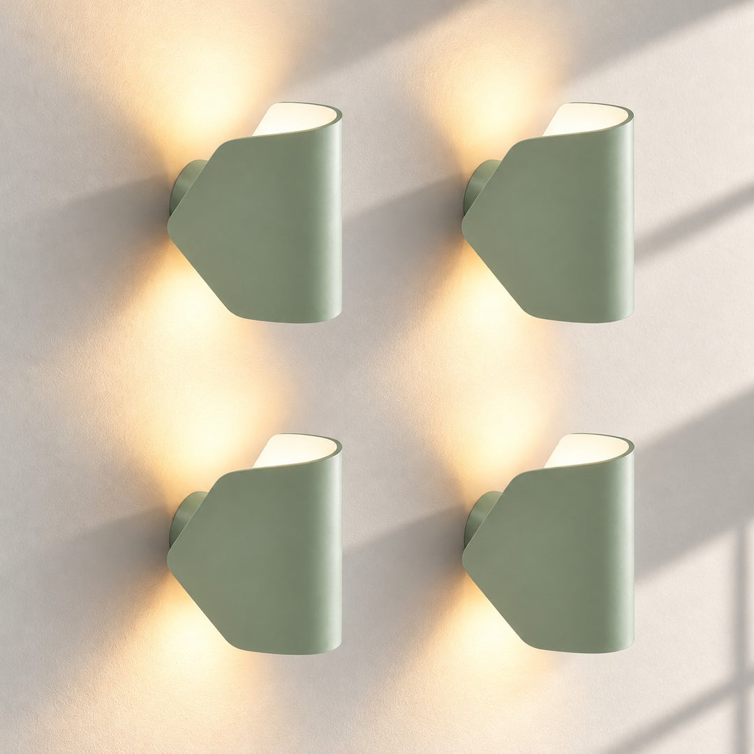 Textured Rim Pointed Shade Aluminium Wall Light