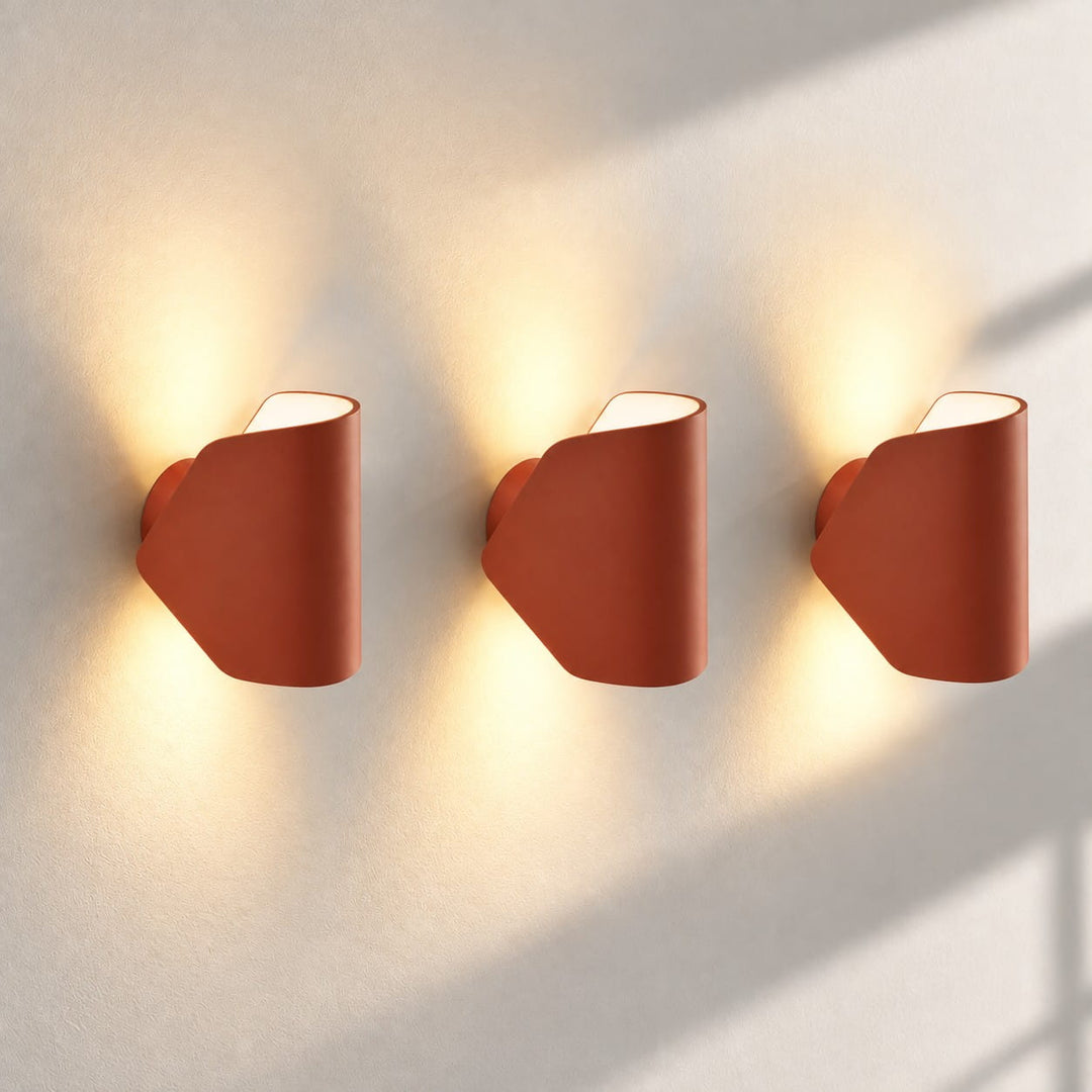 Textured Rim Pointed Shade Aluminium Wall Light