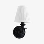 Bild in Gallery-Viewer laden, Rowan Drum Shade Wandlampe – Stoff-Wandleuchte für gemütliche Landhausbeleuchtung