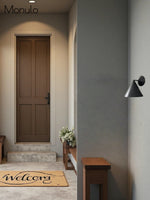 Cargar imagen en el visor de la Galería, Aplique de pared cónico de metal Brivana: aplique de pared moderno para exteriores con pantalla cónica
