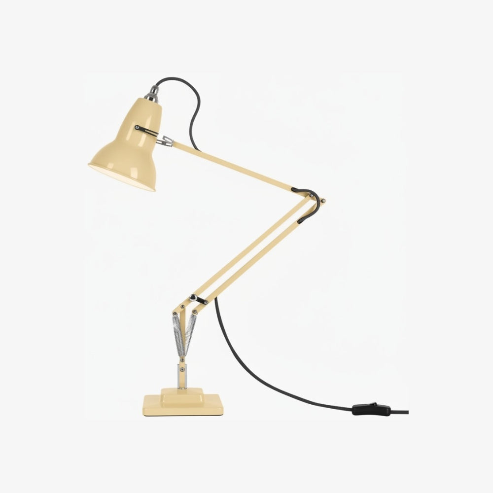 Lámpara de Escritorio Ajustable Modryx - Metal Industrial Antiguo para Oficina y Dormitorio