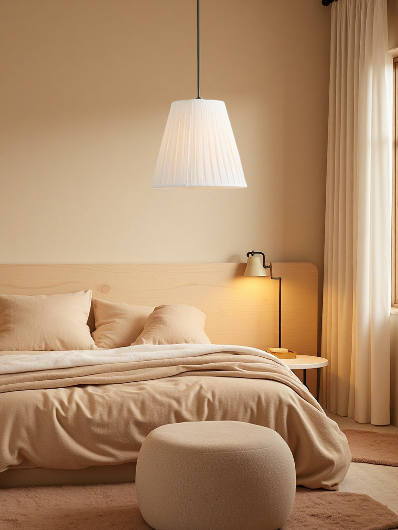 Suspension moderne en tissu - Abat-jour tambour conique pour une lueur douce