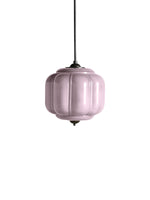 Bild in der Galerieansicht laden, Amerikanisches Vintage Cream Glass Shade Shaped Eloise Kronleuchter
