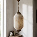 Cargar imagen en el visor de la Galería, Eloise Scallop Alabaster Pendant Lamp