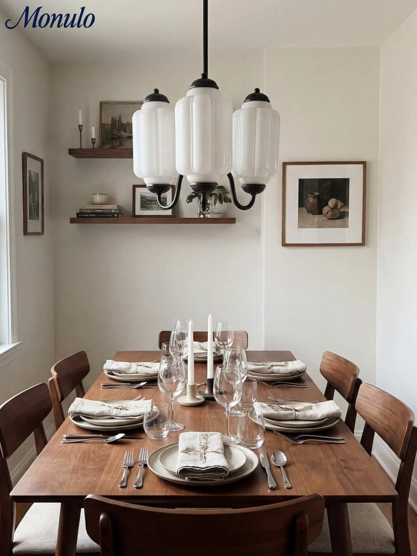 Lustre Eloise – Lustre en verre laiteux au fini vintage