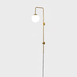 Bild in Gallery-Viewer laden, Globe Brass Plug-In Wall Light with Inline Switch - product image 33