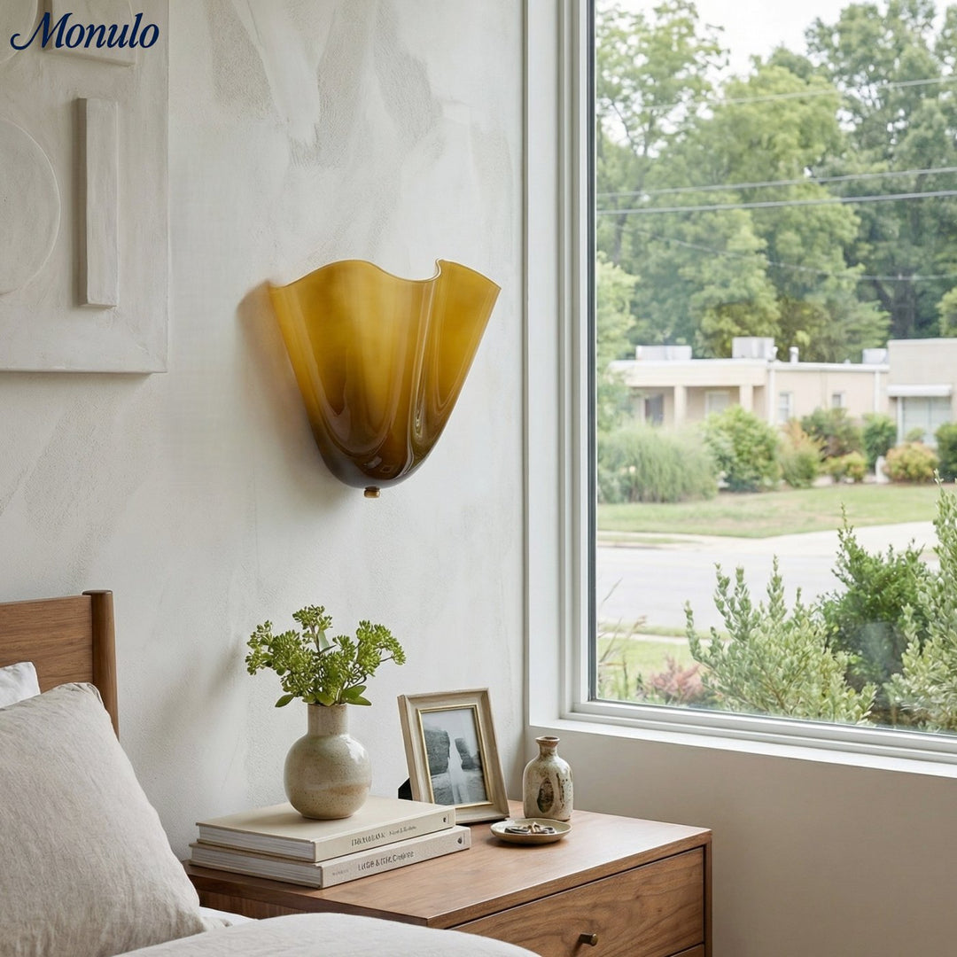 Bellina Elegante Florale Glas-Wandlampe – Moderne Messing-Wandlampe für Schlafzimmer & Flur