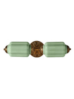 Cargar imagen en el visor de la Galería, Aplique de pared horizontal Eloise de cristal vintage americano con forma de farol
