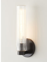 Cargar imagen en el visor de la Galería, Aplique de pared moderno Rivora de vidrio estriado para interiores y exteriores. Ideal para la decoración del hogar.
