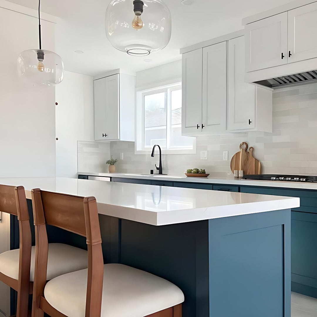 Lámpara colgante Lumivelle con pantalla de cristal escultórica: lámpara moderna para cocina y comedor.