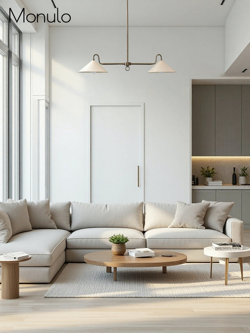 Minimalistische Pendelleuchte mit leichtem Stoffschirm