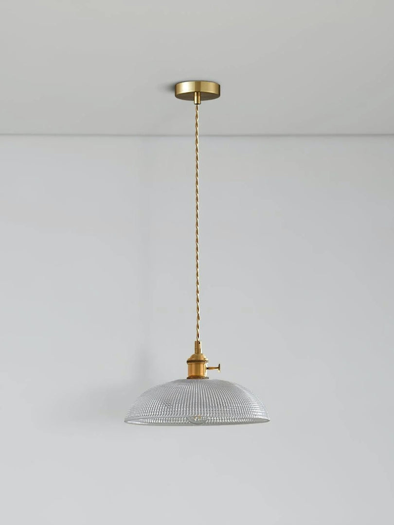 Suspension moderne à nervures - Design spiralé élégant