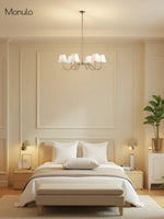 Cargar imagen en el visor de la Galería, Lámpara de araña plisada Luvora de 6 luces: moderna elegancia de latón para comedores
