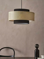 Cargar imagen en el visor de la Galería, Lámpara colgante zen rústica de estilo japonés Wabi-Sabi con forma de tambor de ratán y cuerda de cáñamo
