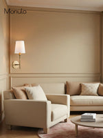 Cargar imagen en el visor de la Galería, Aplique de pared Rowan Classic Linen - Lámpara de latón con pantalla de tela
