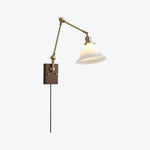 Bild in Gallery-Viewer laden, Verdoma Verfeinerte Schwenkarmlampe für die Wand - Verstellbarer Arm im modernen klassischen Stil für Wohn- und Schlafzimmerbeleuchtung