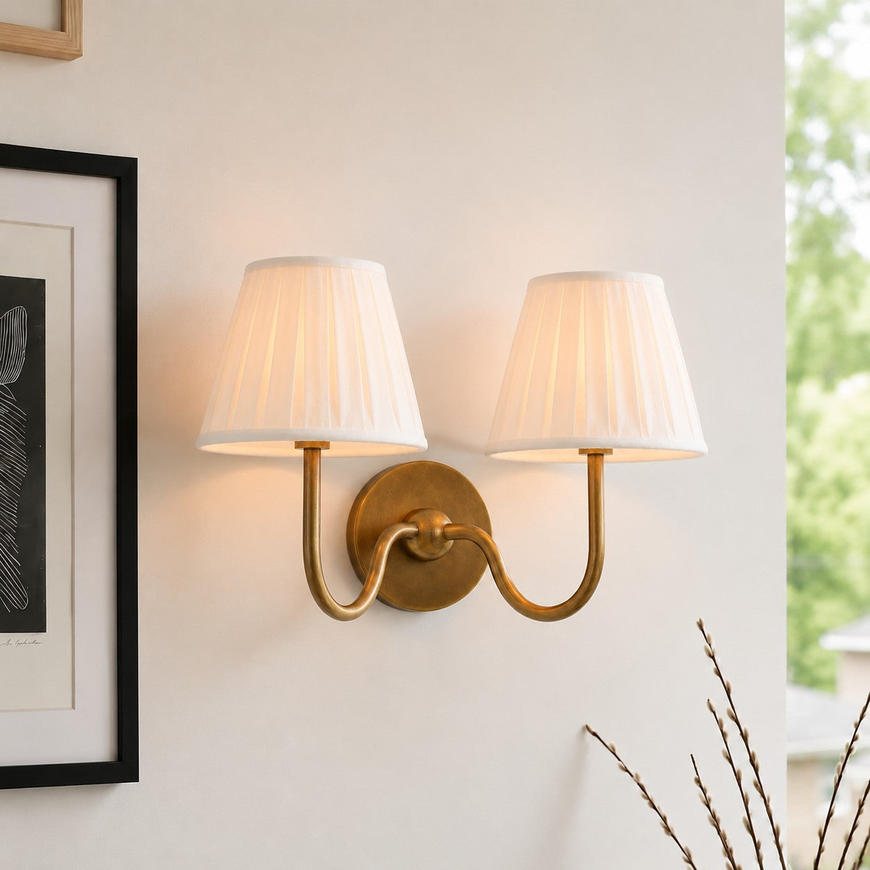 Luvora Fabric Shade Wall Sconce with Drum Shade - Classic Pleated Sconce Light