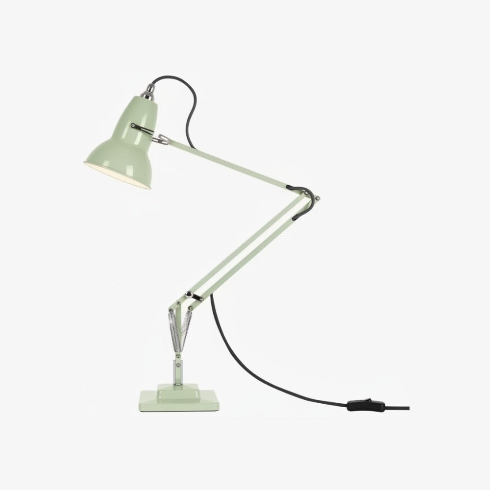 Lámpara de Escritorio Ajustable Modryx - Metal Industrial Antiguo para Oficina y Dormitorio
