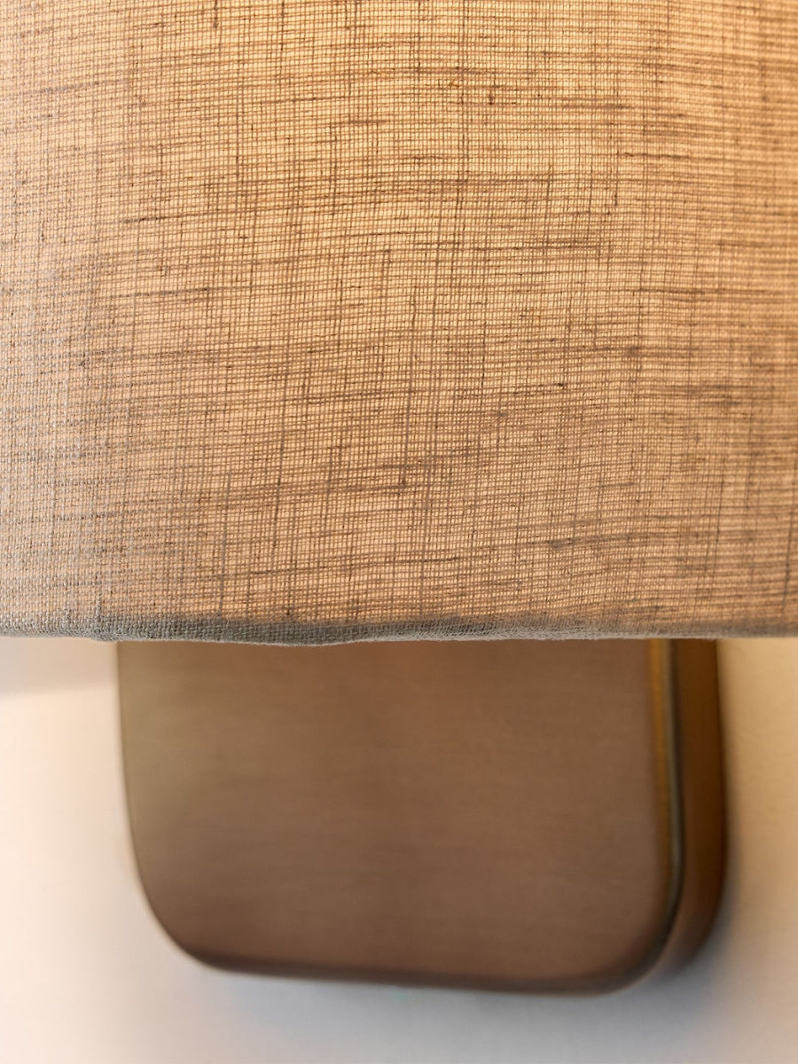 Aplique de tela: iluminación de pared minimalista con un brillo cálido para el dormitorio 