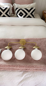 Load image into Gallery viewer, Dewdrop Globe Sconce
