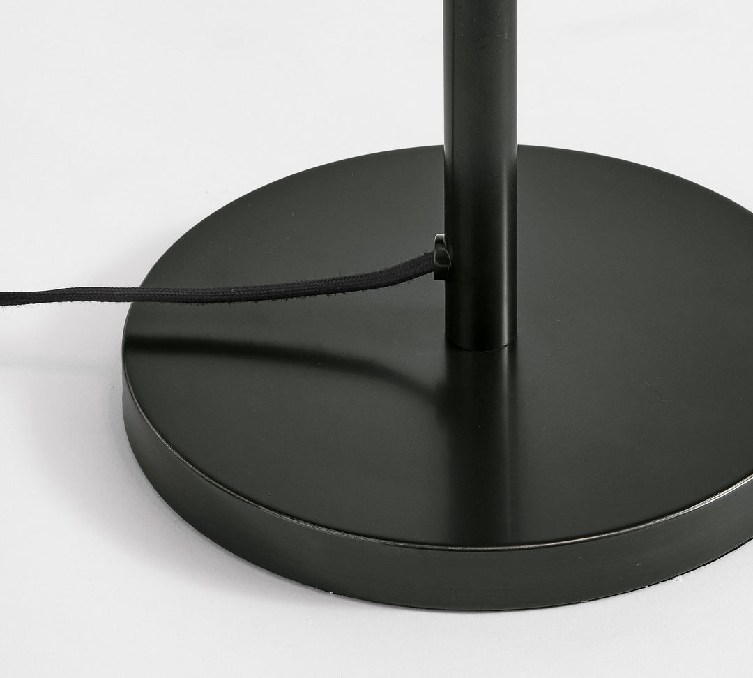 Lámpara de pie articulada Rowan: diseño de hierro ajustable para iluminación de tareas