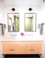 Cargar imagen en el visor de la Galería, Glorica Glass Vanity Light - Modern Brass Wall Sconce for Bathroom Style

