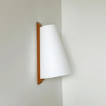 Load image into Gallery viewer, Trianora Wall Lamp