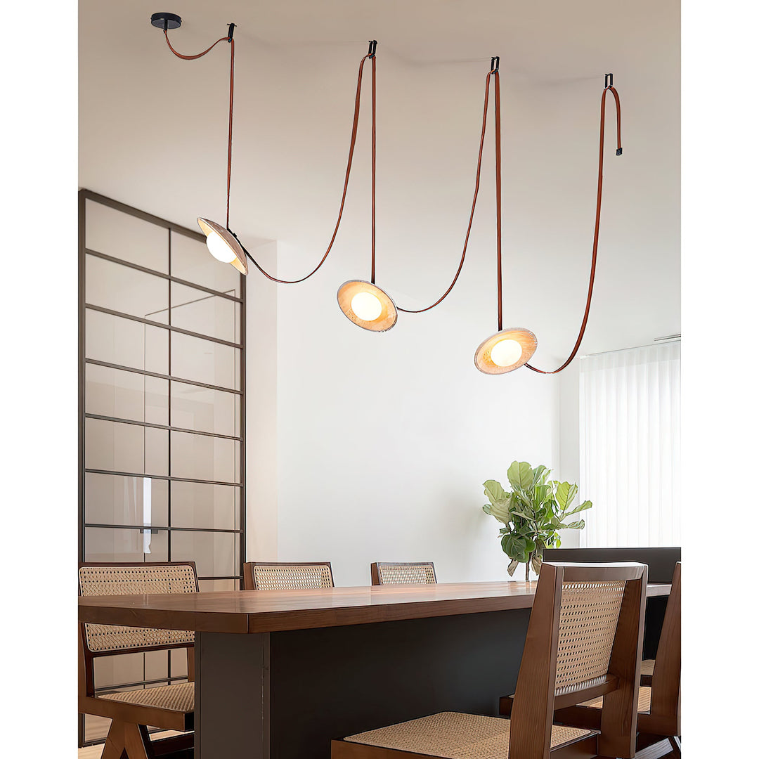 Lampe suspendue Light Rail en cuir