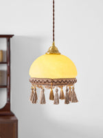 Charger l'image dans la visionneuse de galerie, Tasseled Brass Glass Swag Pendant Light
