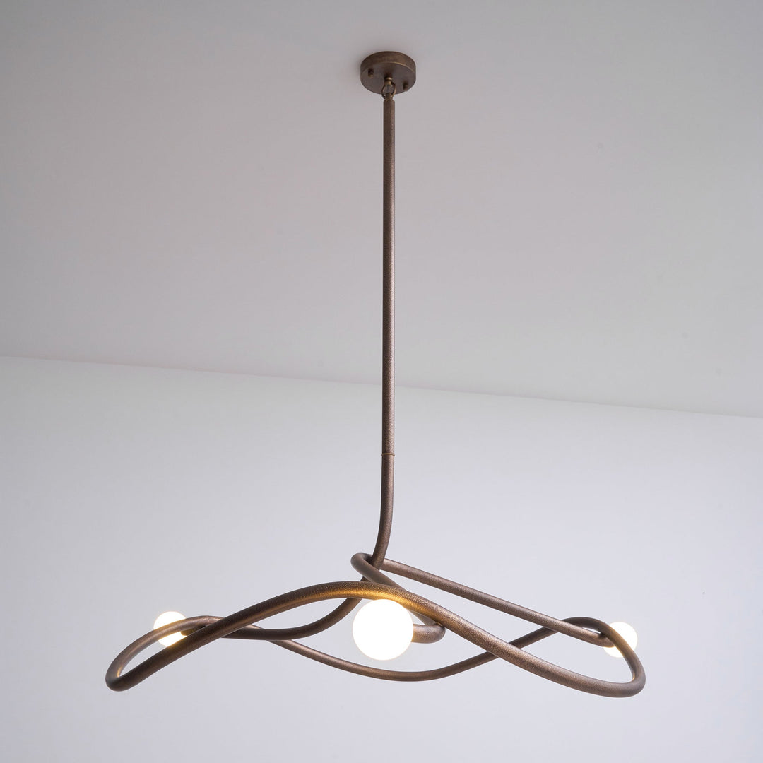 Lustre Tryst