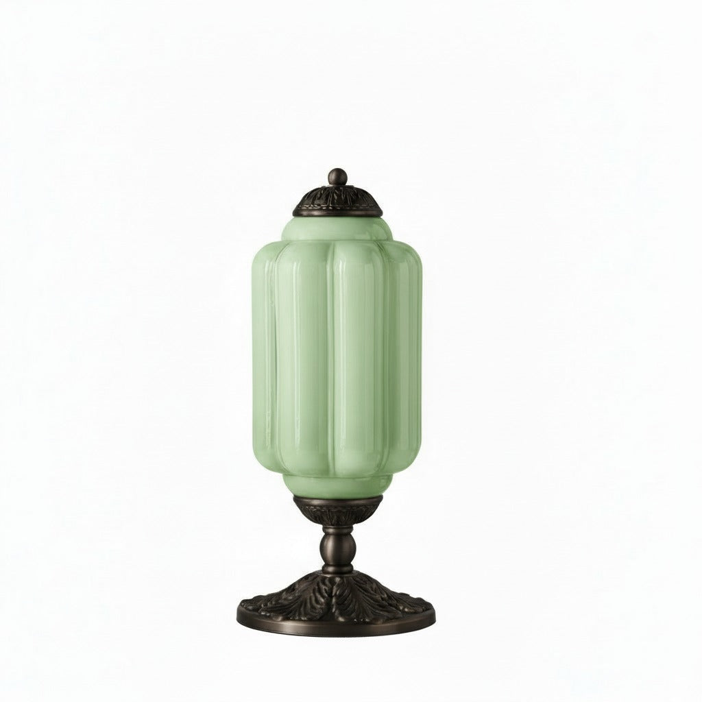 Eloise Muschelschalen-Glasschirm Vintage-inspirierte Tischlampe für Schlafzimmer und Wohnzimmer Akzentbeleuchtung