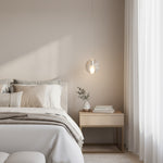 Charger l'image dans la visionneuse de galerie, Suspension sphérique décorative en cristal Lorivo, effet étoilé pour espaces de détente