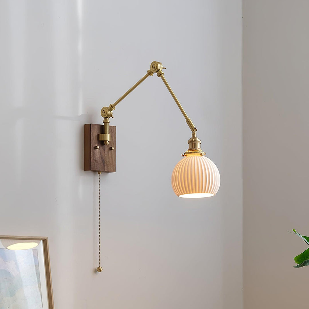 Lámpara de pared de brazo oscilante Elia