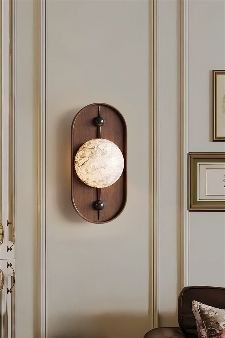 Bezel Alabaster Wandleuchte