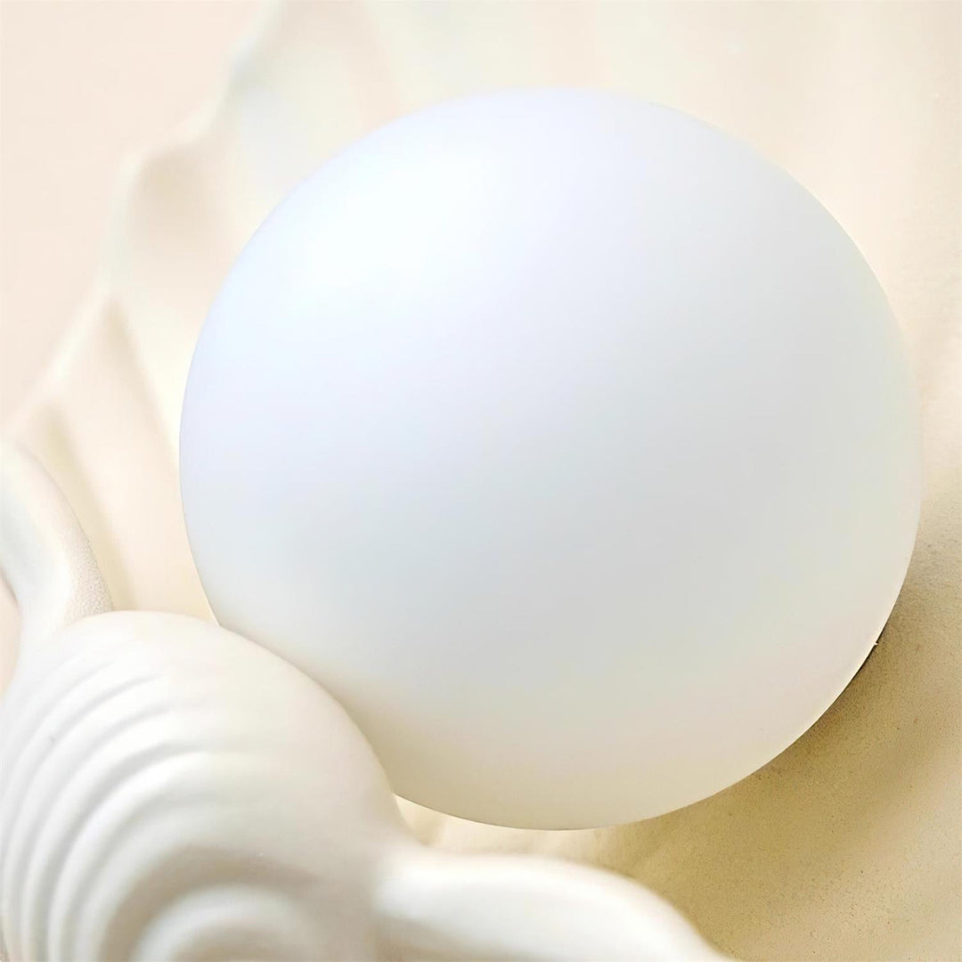 Nautris Shell Wall Lamp - Vintage Resin Lamp for Living Room