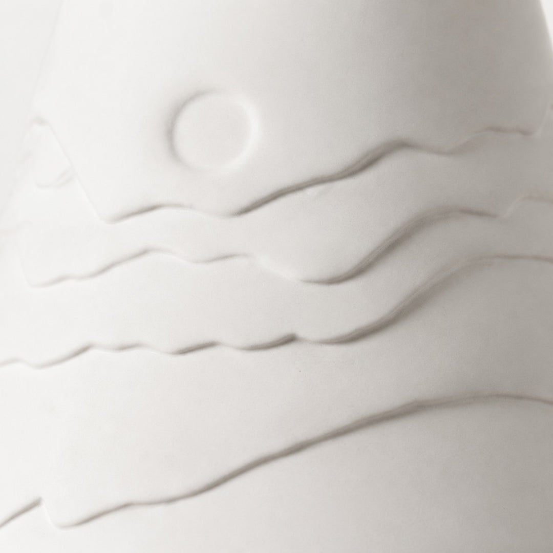 Close view of the sculpted ceramic surface