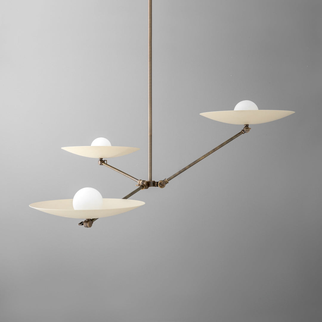 Lustre Curva en métal et laiton antique - Suspension d'éclairage industriel moderne