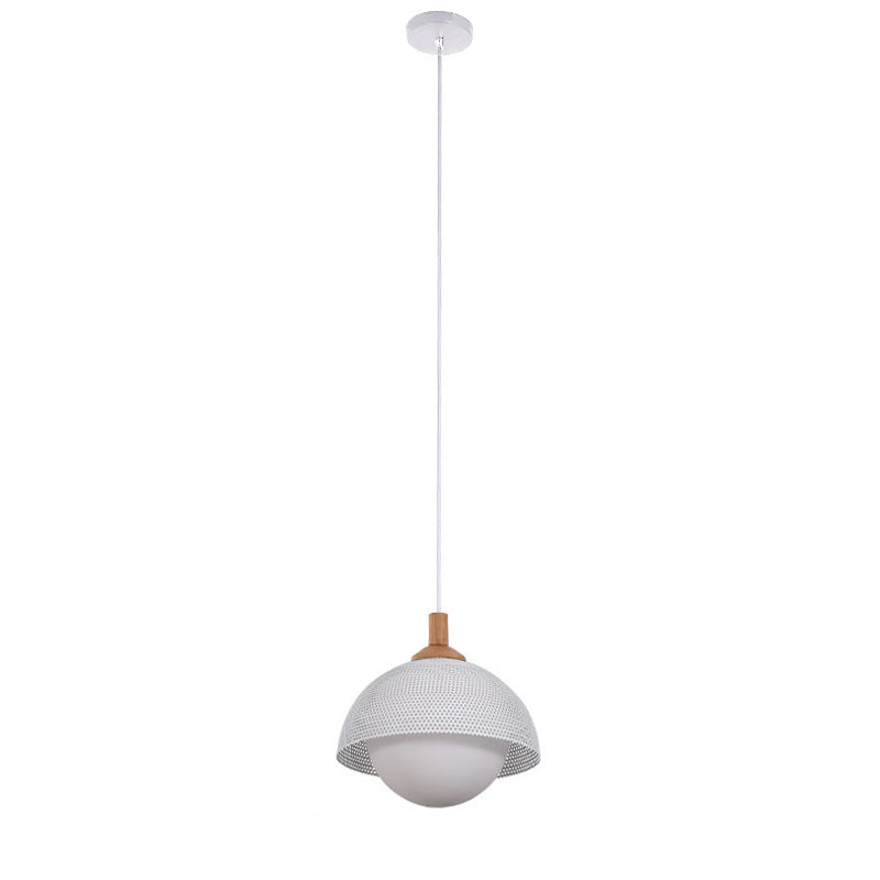 Lampe suspendue perforée en forme de dôme