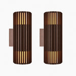 Cargar imagen en el visor de la Galería, Fluted Shade Square Plate Aluminium Outdoor Sconce