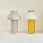Bild in Gallery-Viewer laden, Moderne tragbare Tischlampe – minimalistisches, wiederaufladbares Licht für Innen- und Außenbereich