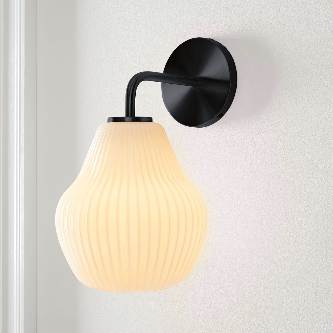 Aplique de pared Rivrona de vidrio estriado - Lámpara de tocador moderna de vidrio esmerilado