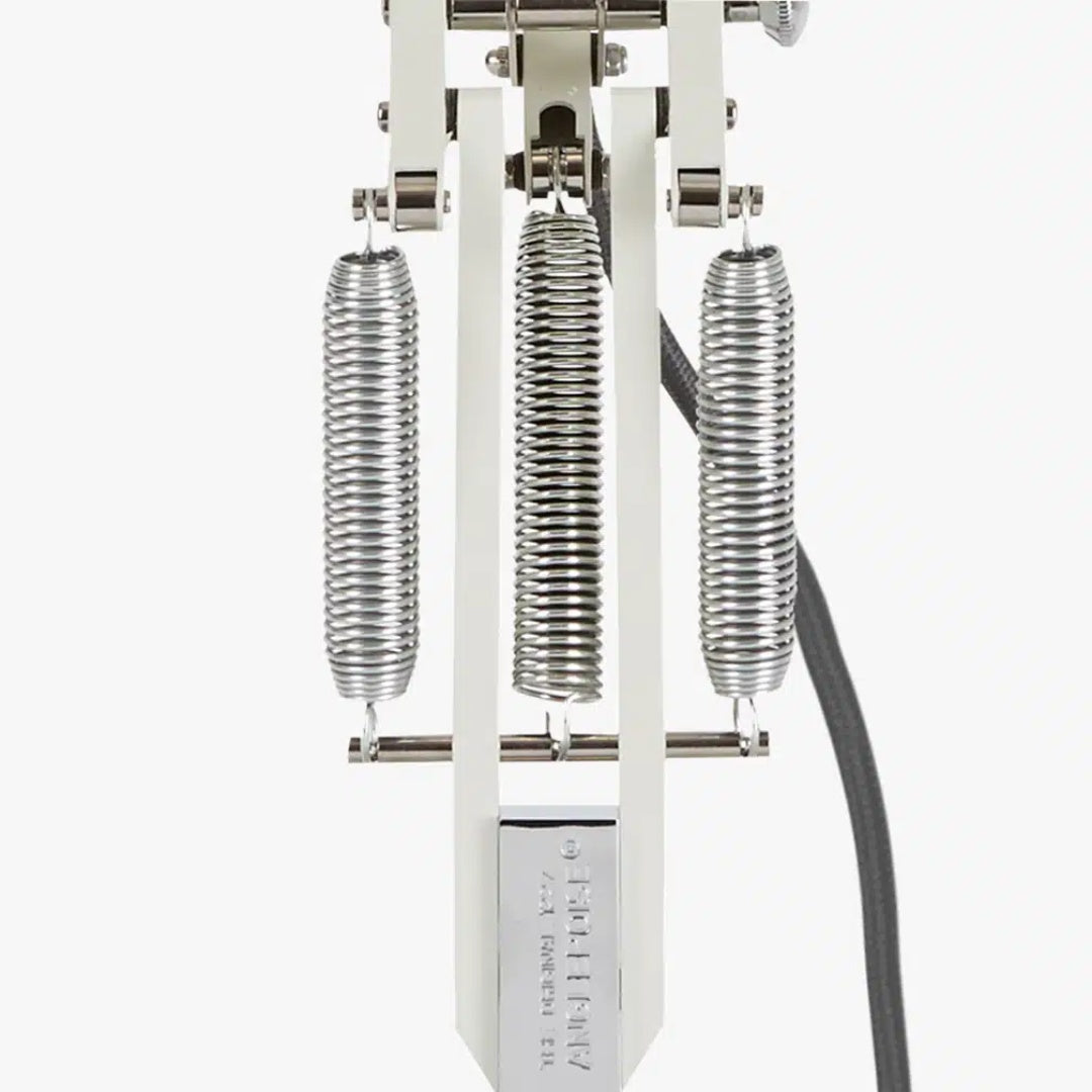 Lampe sur pied réglable Modryx Classic aux lignes raffinées – Design fonctionnel moderne pour usage intérieur à la maison