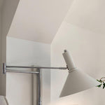 Cargar imagen en el visor de la Galería, Aplique de pared de metal blanco con brazo ajustable
